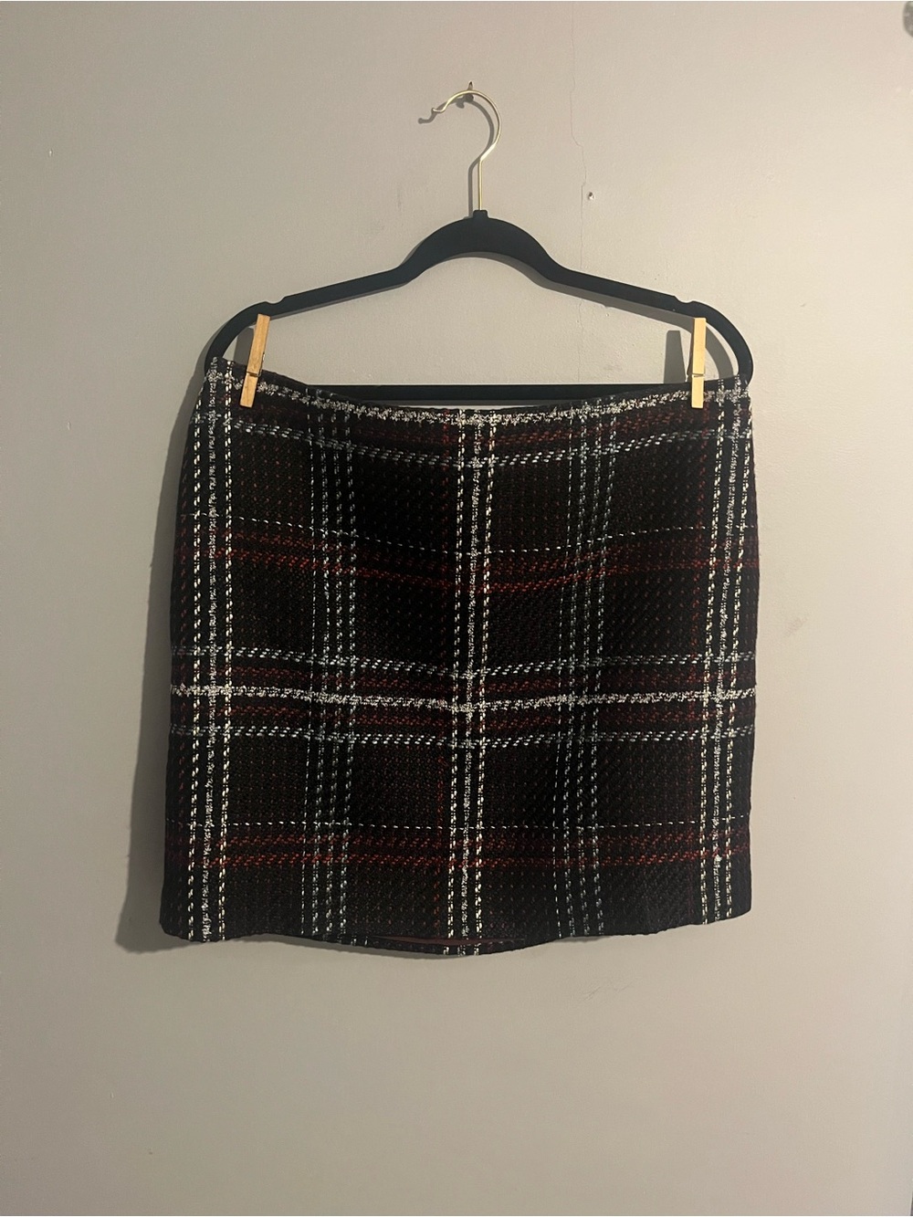 White House Black Market Black Plaid Mini Skirt holiday tweed